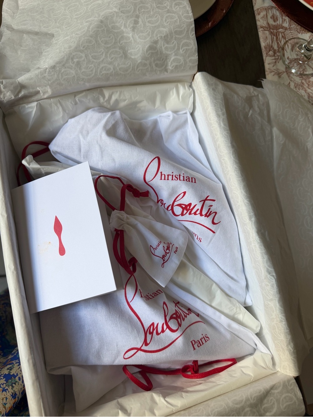 Brand new never worn. Was for a wedding they are not having one now.